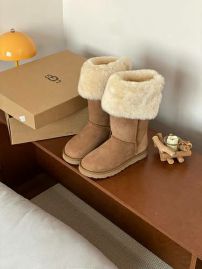 Picture of UGG Shoes Women _SKUfw147994224fw